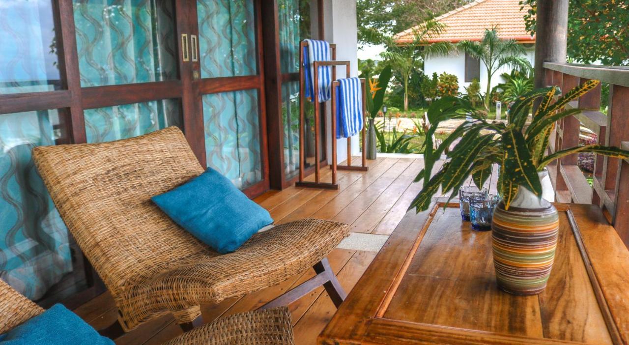 Omia Hotel Tangalle Kültér fotó